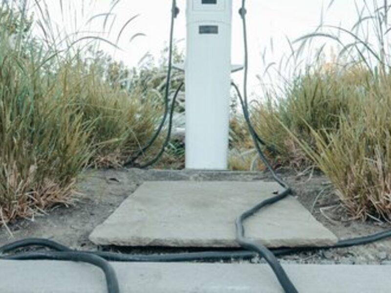EV Charging Pedestal 22 kW